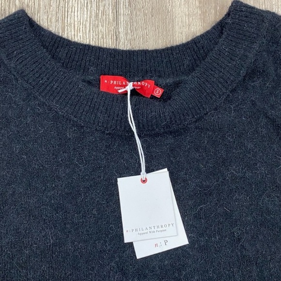 NEW! $228 n:PHILANTHROPY Amy Lace-Up Sleeve Sweater Black Cat Size Small - Picture 3 of 9